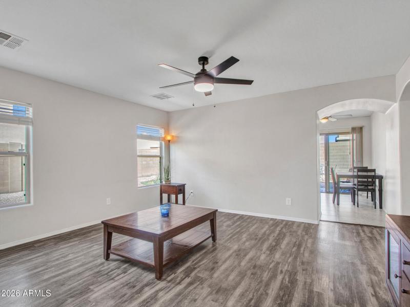 03-Living-room-(3)