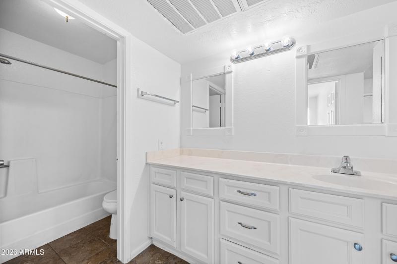 12-2650EMR145-ocupix-