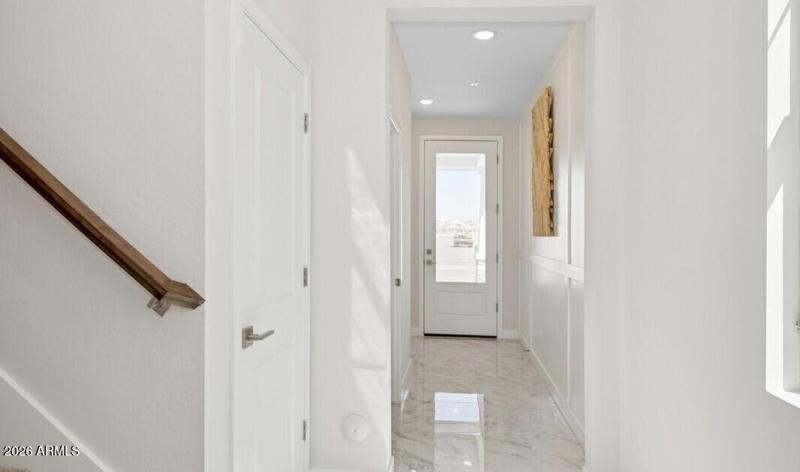 173023_Manor at Legacy Place_Avalon_Entr