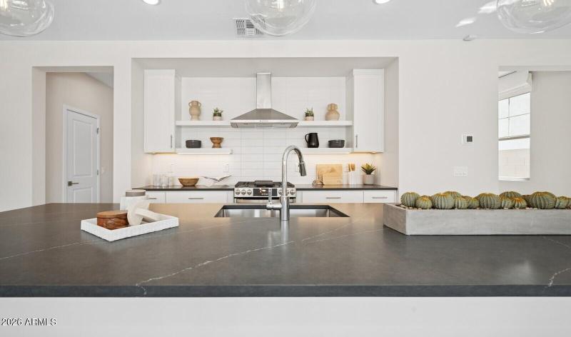 173031_Manor at Legacy Place_Avalon_Kitc