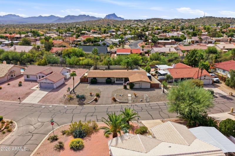 Beautiful Fountain Hills location