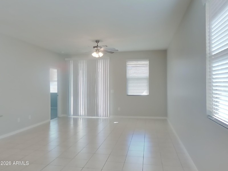 2_pc_MKGBDgtC5C_Co5YDswduC_other_room_1M