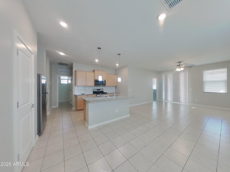 4_pc_MKGBDgtC5C_Co5YDswduC_layout_0