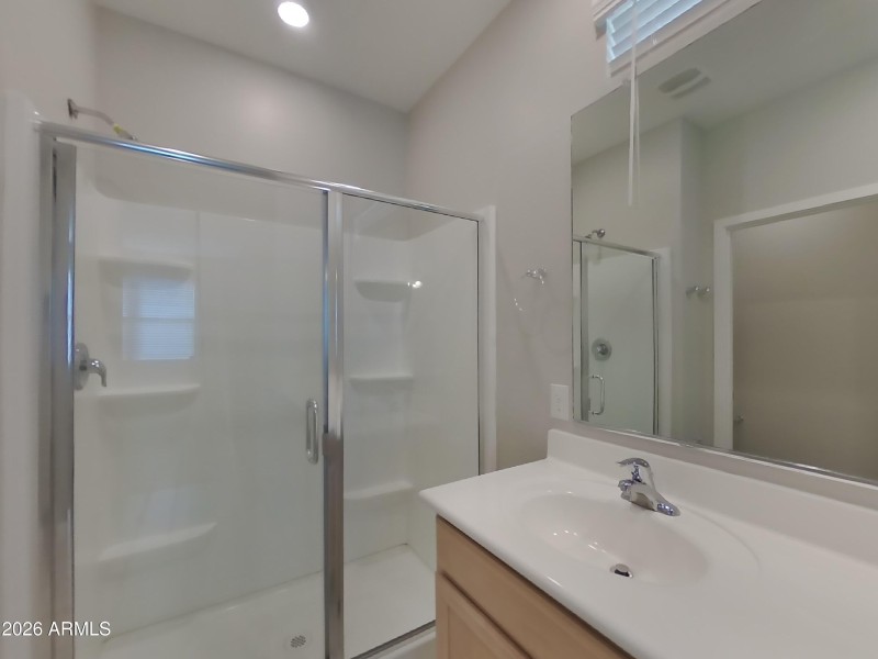 8_pc_yudeHf7Jew_T9A9ZBZSMz_layout_0