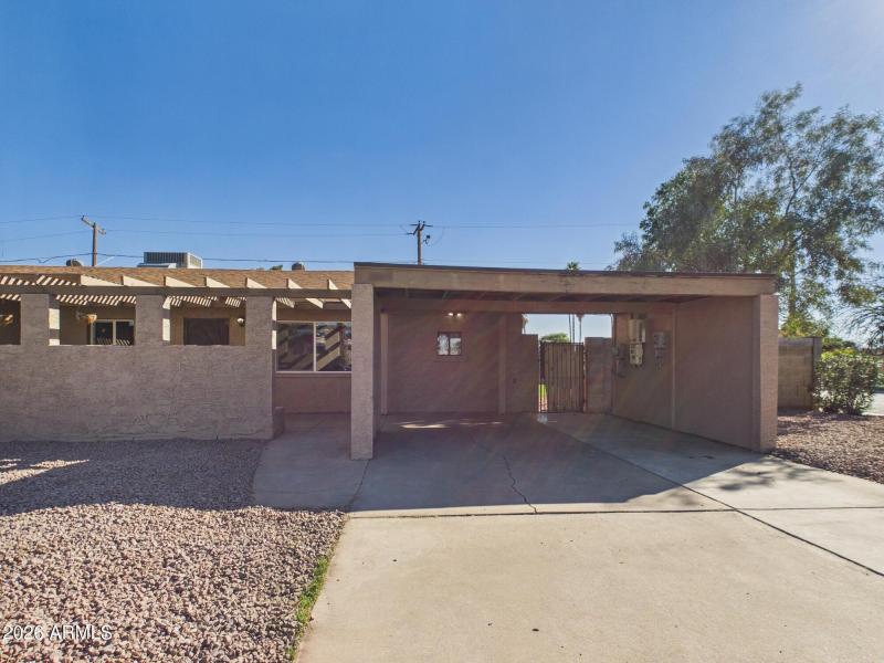 CAM03379G0-PR0185-STILL020