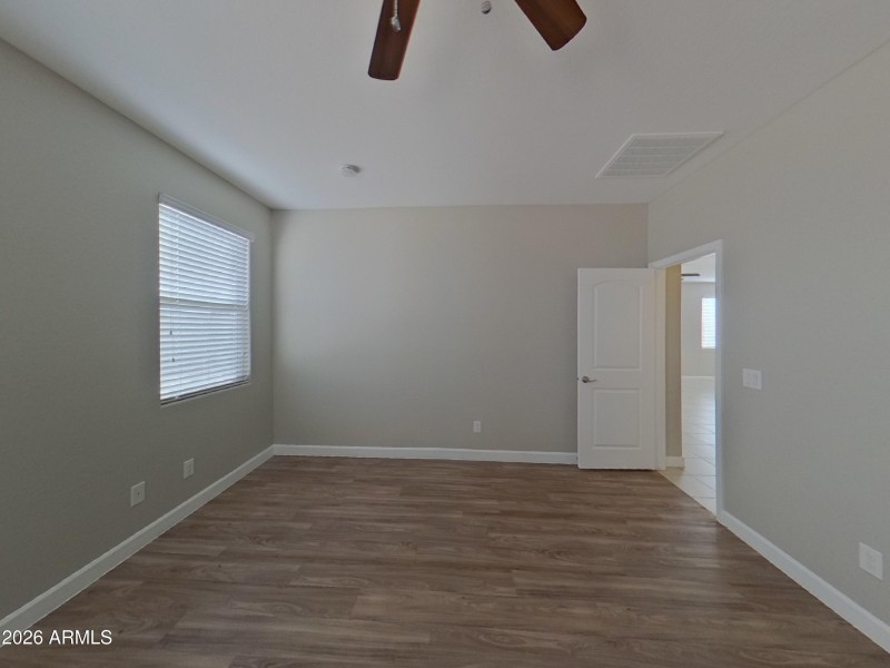 6_pc_hsbH4MfNR7_EmHQjqLZNp_layout_1