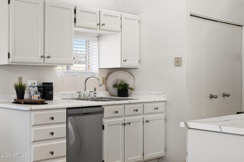 13-11016-N-15th-Street-13