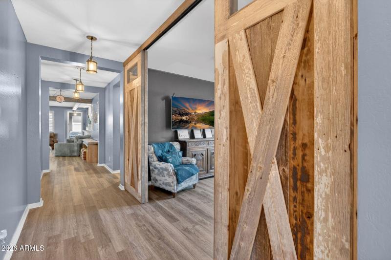 8-web-or-mls-09E Resistance Ave