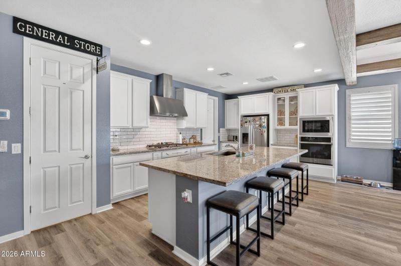 20-web-or-mls-20E Resistance Ave