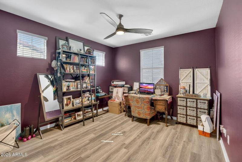 27-web-or-mls-06E Resistance Ave