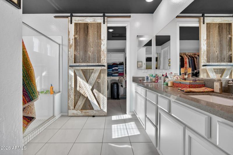 33-web-or-mls-38E Resistance Ave