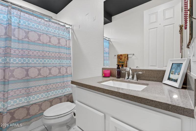 41-web-or-mls-13E Resistance Ave