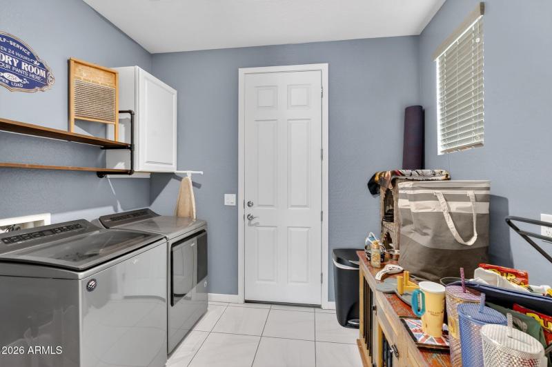 42-web-or-mls-33E Resistance Ave