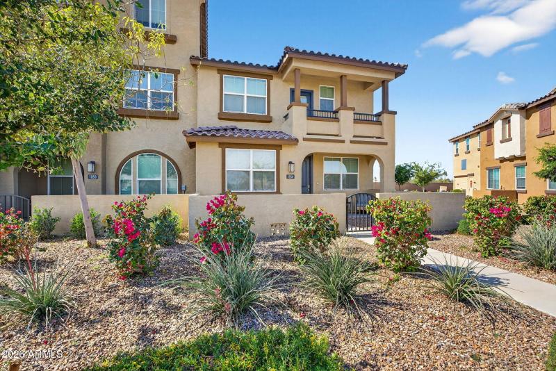 2-web-or-mls-16N Arizona Ave 1354