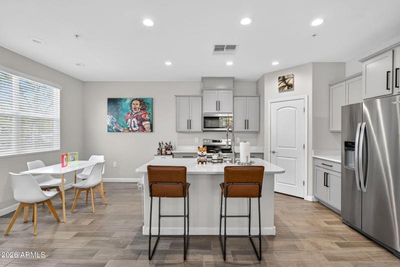 10-web-or-mls-24N Arizona Ave 1354