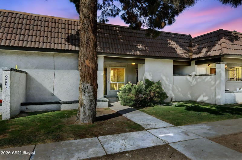 5-web-or-mls-9001-w-elm-st-unit-3