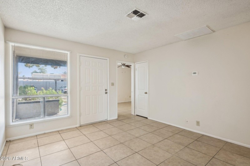 10-web-or-mls-9001-w-elm-st-unit-3