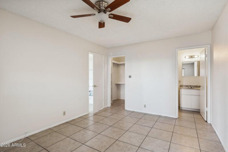 17-web-or-mls-9001-w-elm-st-unit-3