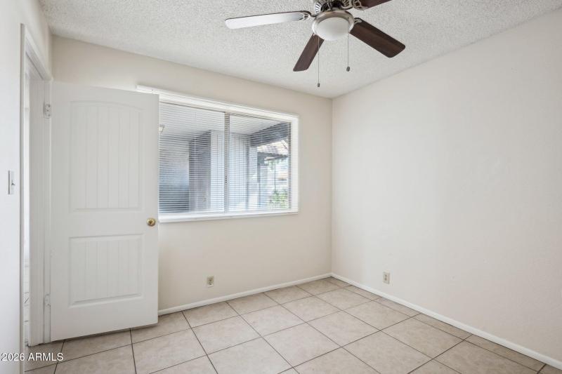 22-web-or-mls-9001-w-elm-st-unit-3