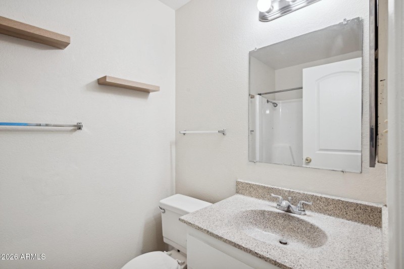 25-web-or-mls-9001-w-elm-st-unit-3