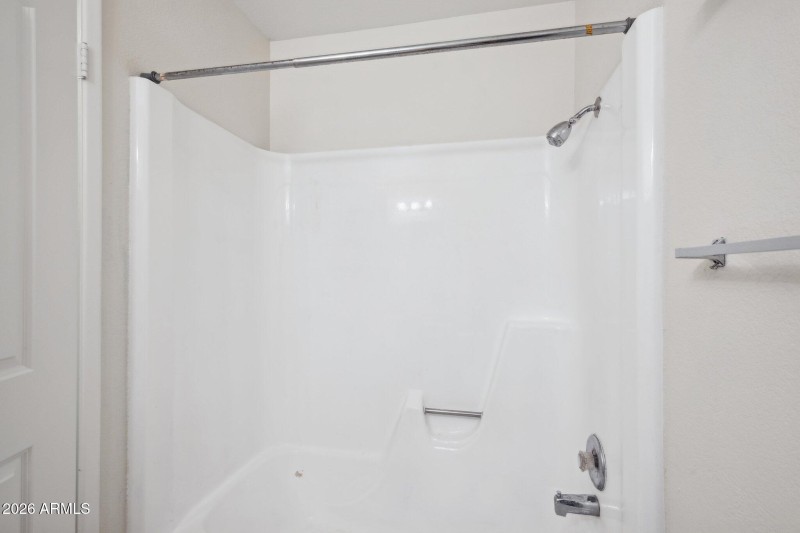 26-web-or-mls-9001-w-elm-st-unit-3