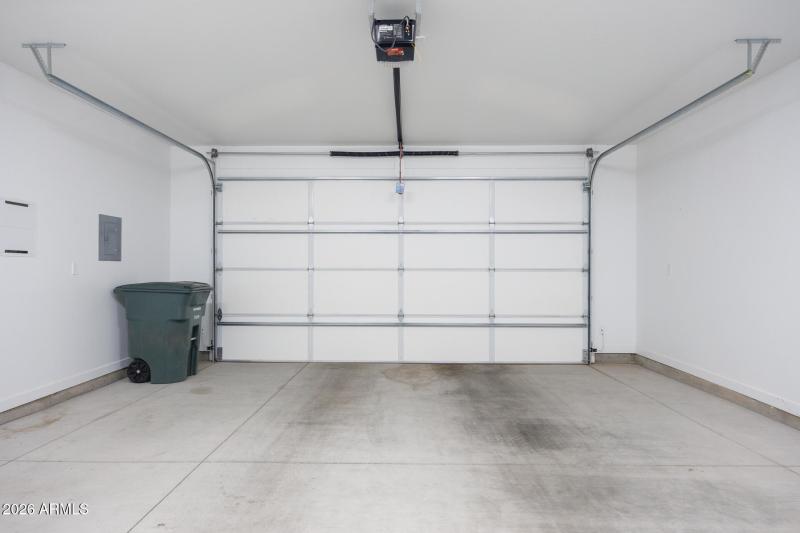 946 E Kortsen Unit 2 - Garage