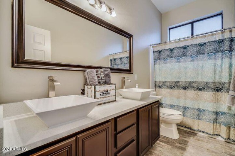 20201027034346809202000000-o