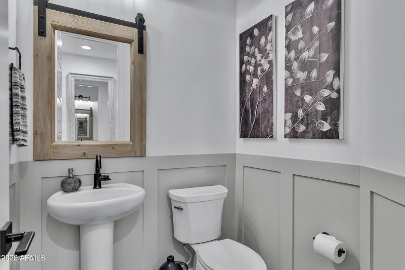 21448 W Hillcrest Blvd-21