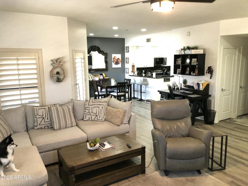 LivingRoom, DR, office