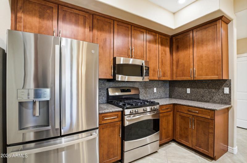 7601 e indian bend rd 1044-3