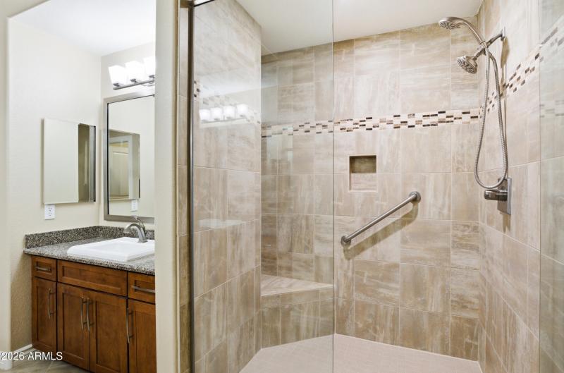 7601 e indian bend rd 1044-16