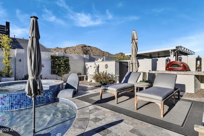 21448 W Hillcrest Blvd-40