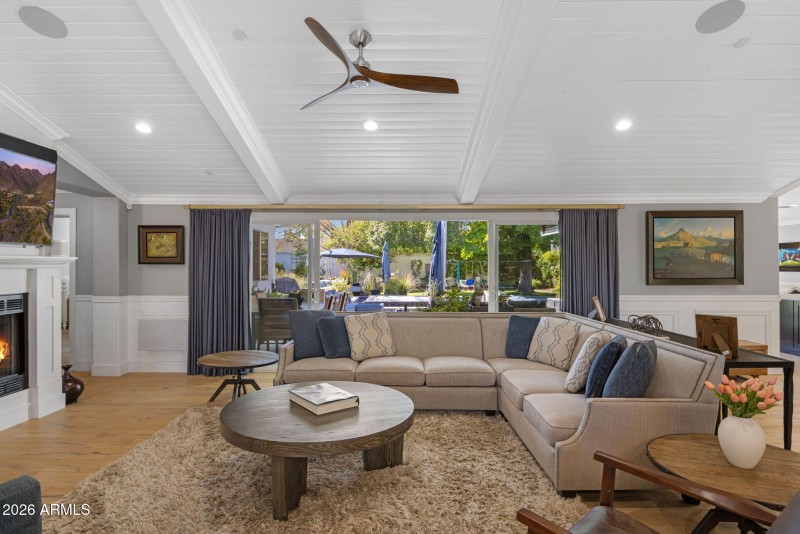 Indoor/Outdoor Living