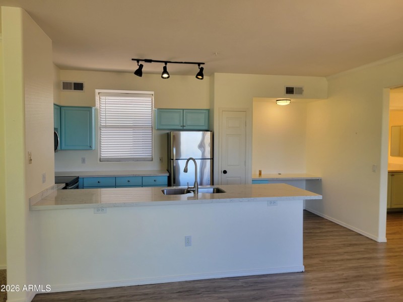 Kitchen-Desk Areas pic 1