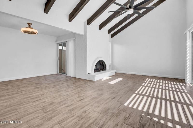 6-web-or-mls-2811 N 61st Pl-6