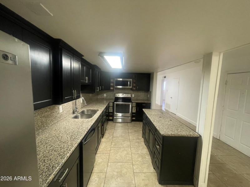 5526 W Indianola Ave 61