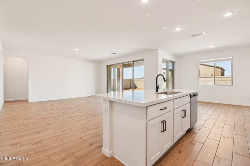 14-web-or-mls-Buckaroo Rd-S0403-014