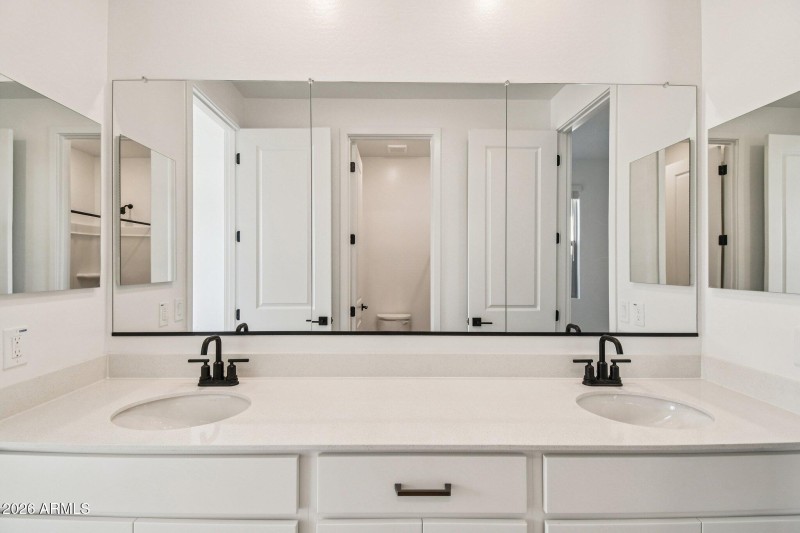 18-web-or-mls-Buckaroo Rd-S0403-018