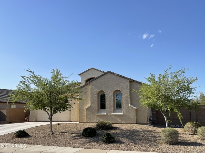 Desert Landscaped Front Yard