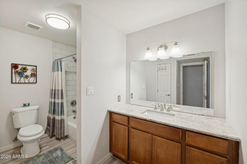 30-web-or-mls-6214-n-21st-dr