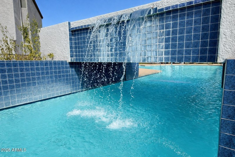 3e6b3899-bd81-4563-84b2-bd31cfd27392