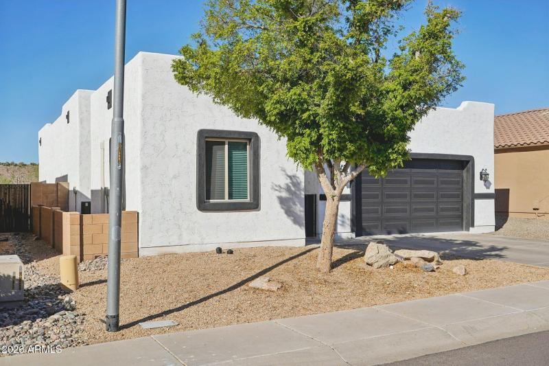 3-web-or-mls-W Salter Dr-S0503-003