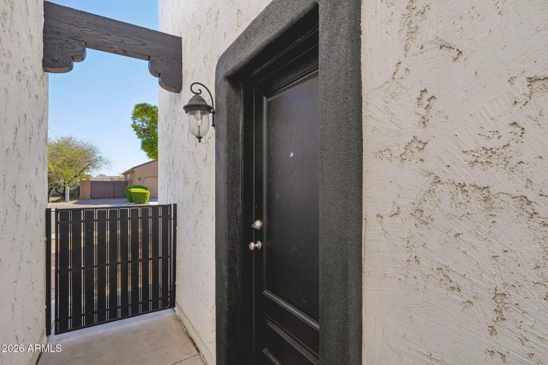 7-web-or-mls-W Salter Dr-S0503-007