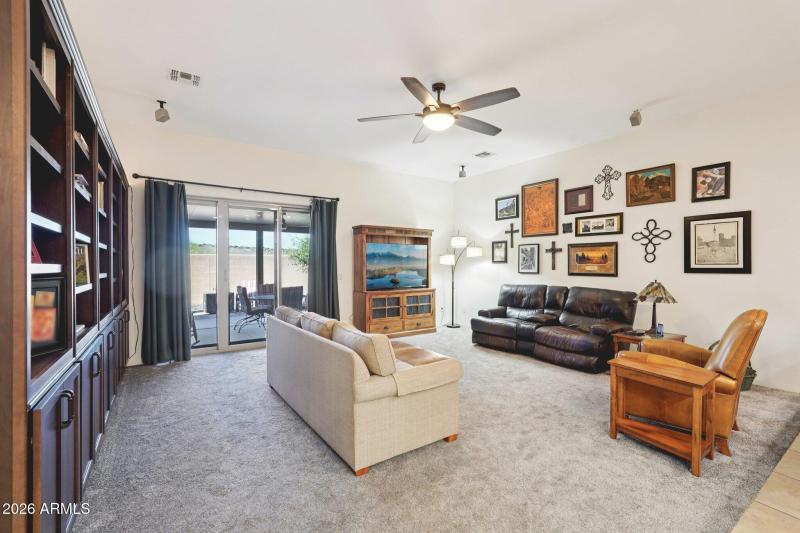 15-web-or-mls-W Salter Dr-S0503-015