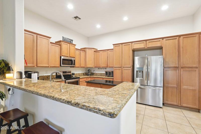 17-web-or-mls-W Salter Dr-S0503-017