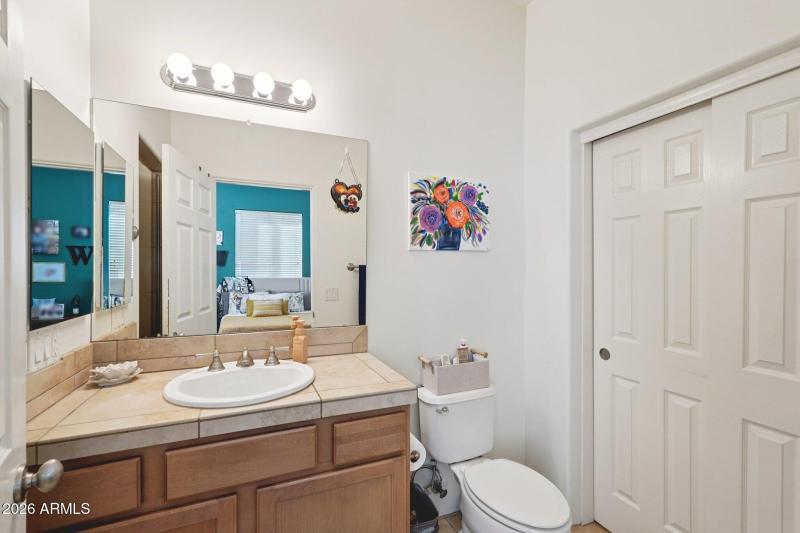 22-web-or-mls-W Salter Dr-S0503-022