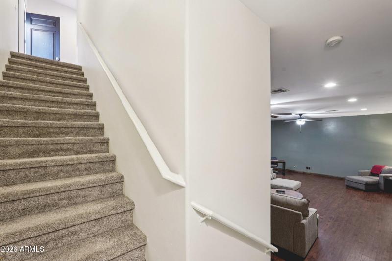 24-web-or-mls-W Salter Dr-S0503-024