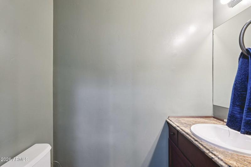 27-web-or-mls-W Salter Dr-S0503-027