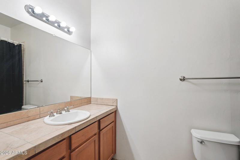 34-web-or-mls-W Salter Dr-S0503-034