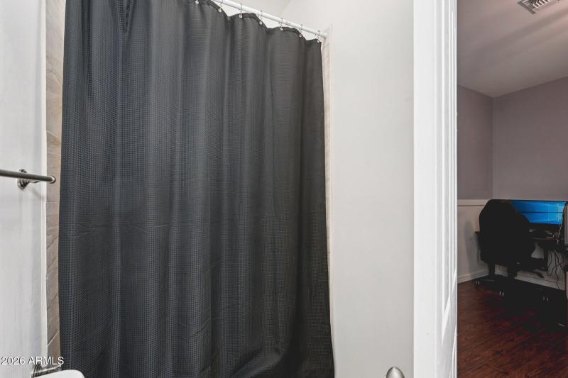 35-web-or-mls-W Salter Dr-S0503-035